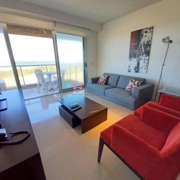 Departamento Tres Dormitorios Playa Brava Punta del Este.