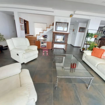 Piriapolis- Casa- 3 dormitorios- Ref: SHO 3929619