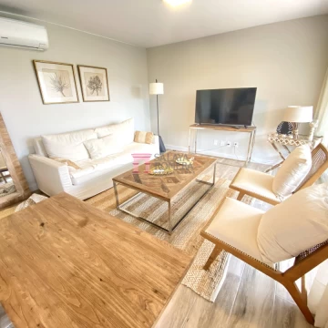 VENTA: 2 DORMITORIOS  A ESTRENAR DE LUJO PLAYA BRAVA PUNTA DEL ESTE REF: 3976873
