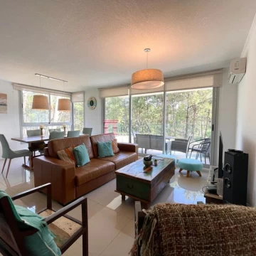 Venta Espectacular Departamento - 2 dormitorios 2 baños -  Roosevelt - REF: 4308634