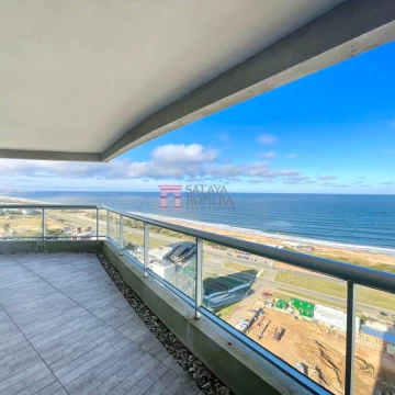 Venta - 3 dormitorios 2 baños   Toilette  -   Punta Del Este - Playa Brava