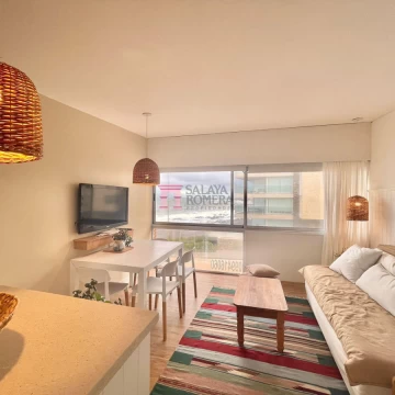 Alquiler Hermoso Departamento - 1 dormitorio 1 baño - Playa Brava - REF:4449232