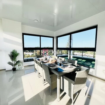 VENTA: 2 DORMITORIOS  Y MEDIO A ESTRENAR EXCELENTE UBICACIÓN PUNTA DEL ESTE