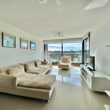 Venta apartamento 3 dormitorios Punta del Este