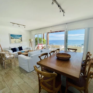 VENTA - Departamento de 4 dormitorios y tres baños en Palcos de La Posta Punta del Este SAP5773916