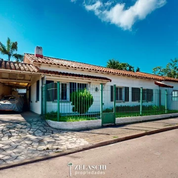 Casa en venta sobre calle Reitsch, Ciudad Jardín
