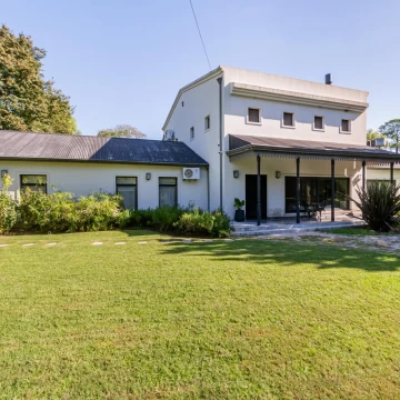 Casa en  Venta Don Torcuato 