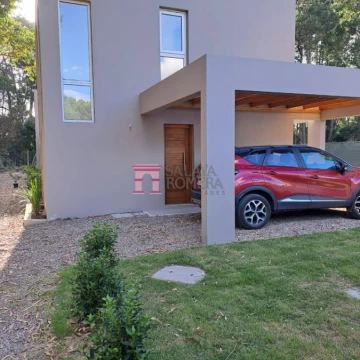 Venta , casas de 2 y 3 dormitorios Punta del Este