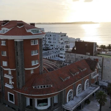 Local - Península