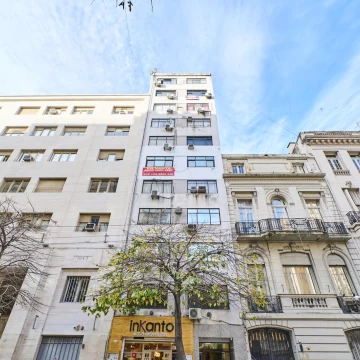 Venta Oficina en Tribunales con renta