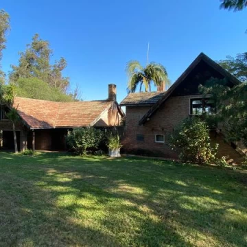 Venta de Campo con importante casco Agrícola Ganadero con Forestación