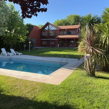 Casa en  venta B° CAPELLAN, CIPOLLETTI.