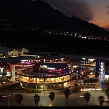 Local en Renta en Av. Paseo de los Leones, Monterrey NL.