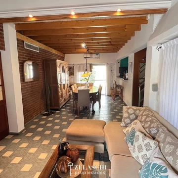 Casa en venta: Pasaje Curupi - Martin Coronado