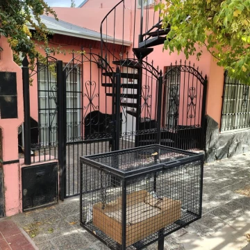 Casa y Depto en Barrio Sayhueque -  Centenario (Zona Hosp.)