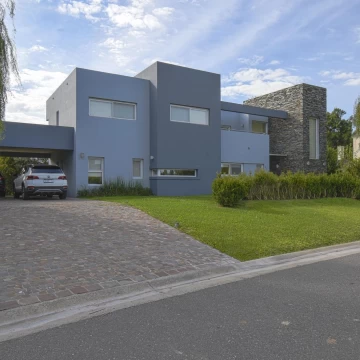 Alquiler Casa 6 Ambientes en Haras Santa Maria Los Robles, E