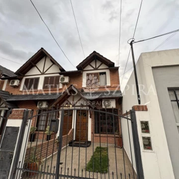 Casa en venta Ramos Mejía 4 ambientes