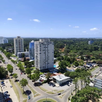 Venta departamento 3 dormitorios - Roosevelt