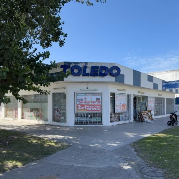 Local en Alberti ubicado en la esquina