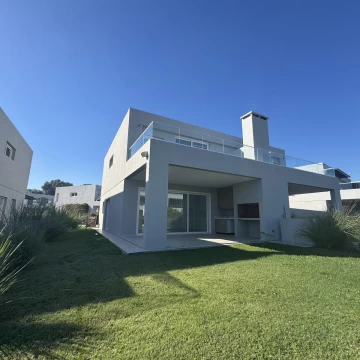 Departamento en Venta de 4 ambientes en Pilar