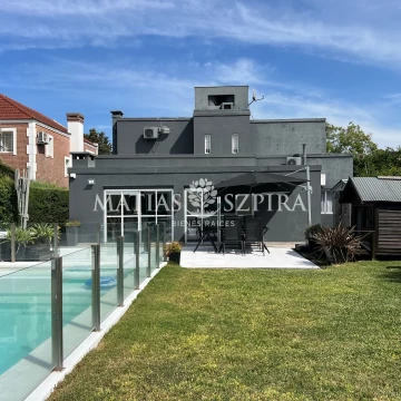 Casa en venta Haras María Elena 4 ambientes