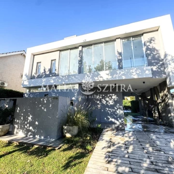 Casa 4 ambientes en venta Haras Maria Elena