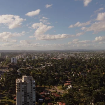 Venta Apartamento de 2 Dormitorios Roosevelt Punta del Este
