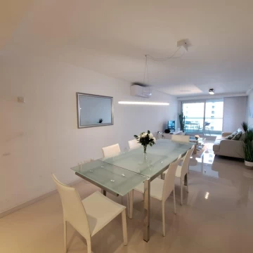 Venta Apartamento 2 Dormitorios, Parrillero, Brava, Punta del Este
