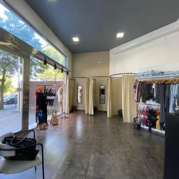 Local en Venta Villa Ballester excelente  