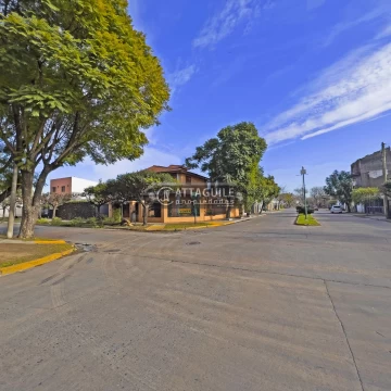 Casa en venta San Antonio De Padua Sur 5 ambientes