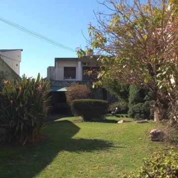 Casa en venta San Antonio De Padua Sur 4 ambientes