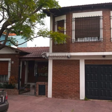 Casa en venta Ituzaingó Norte 5 ambientes