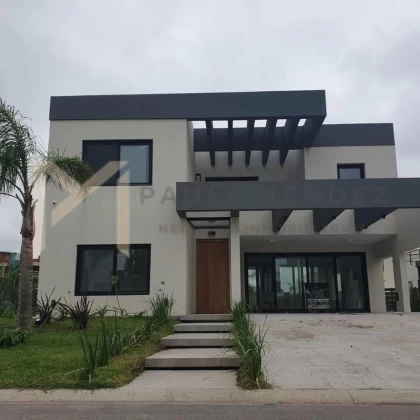 Casa  en Venta en Pilar, G.B.A. Zona Norte, Argentina
