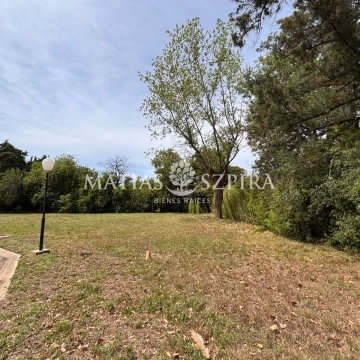 Lote en venta Solares De Zapiola 