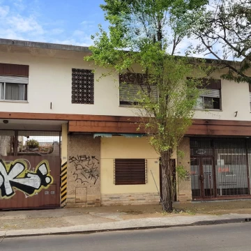 Depósito, Local y Vivienda en PH, en Venta en Villa Ballester. 560 m2