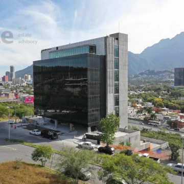 Oficina en PH en Torre Legacy Lázaro Cardenas