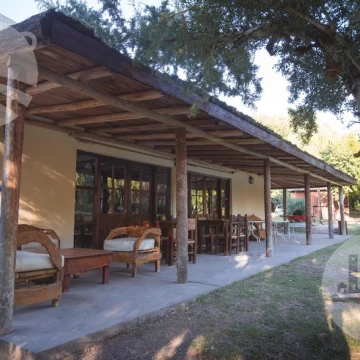 Complejo de 14 cabañas   restaurante