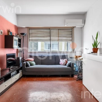 Departamento en Venta - 2 ambientes - Cochera - Piso alto - Colegiales