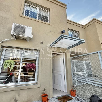 Casa en venta Castelar 4 ambientes