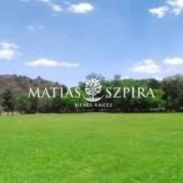 Unico lote en en corazon de Parque leloir