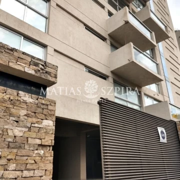 Venta cochera cubierta Durban Mansilla Ituzaingó Norte