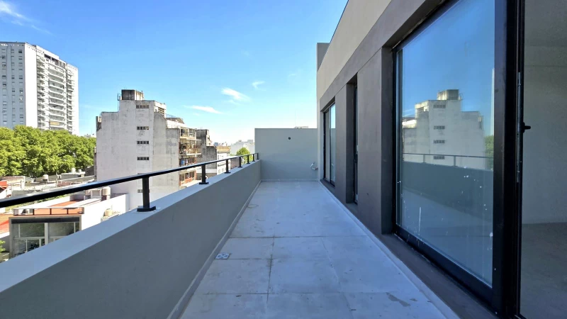 VENTA • VILLA GRAL. MITRE • 2 AMBIENTES