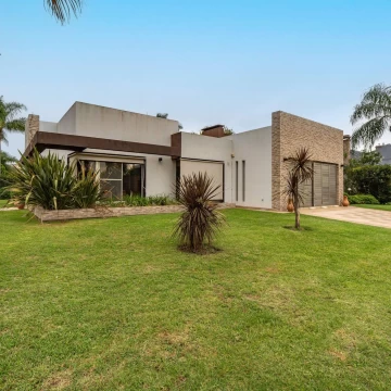 VENTA Casa3 dormitorios Funes Hills Miraflores, Funes