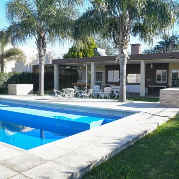 un terreno 2 Casas en  los pinos - apta crédito
