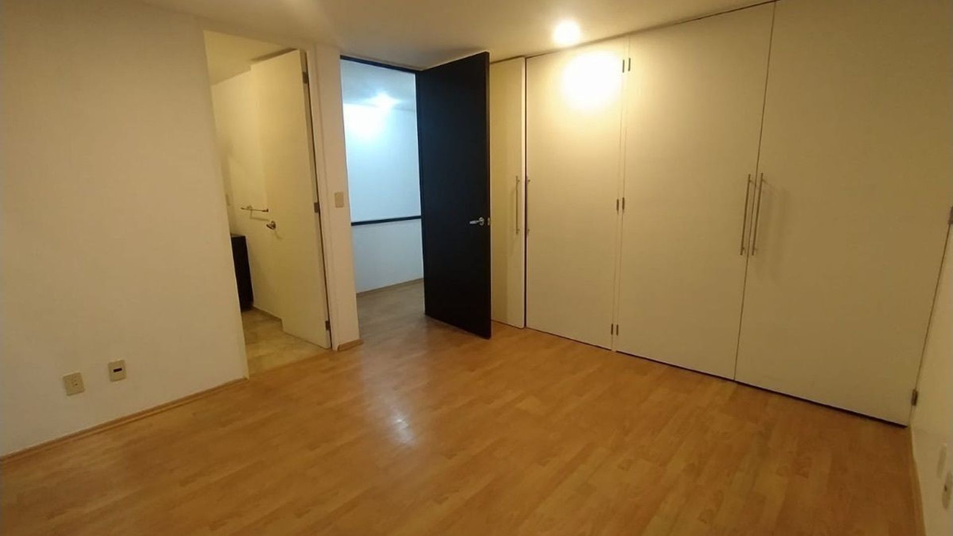 EB-SM3635 (11).jpeg