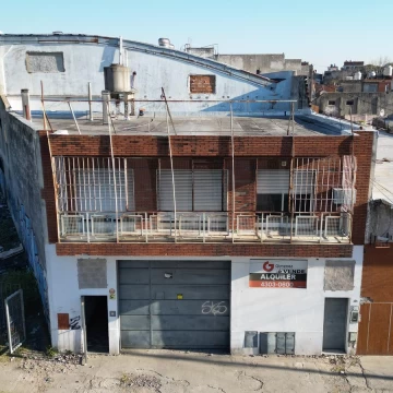 Galpon en Venta - Alquiler - 1550m2 - Pompeya