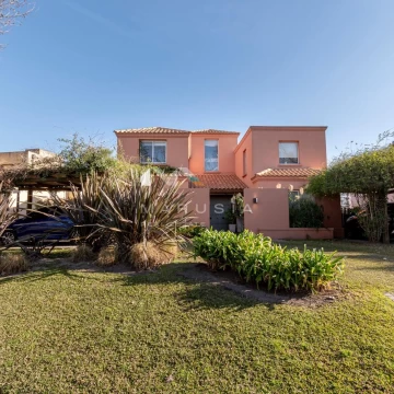 Casa  en Venta en Ayres Del Pilar, Pilar, G.B.A. Zona Norte