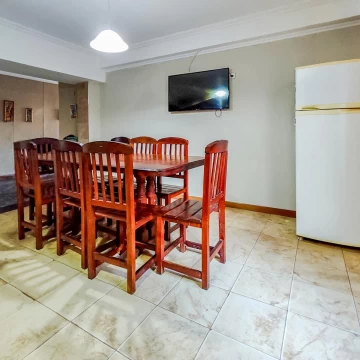 VENTA/PERMUTA - Casa de pasillo 4 dormitorios. Barrio Matheu, Rosario.