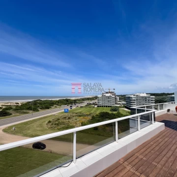 Venta Duplex 4 dormitorios Frente al Mar Parada 33 Brava