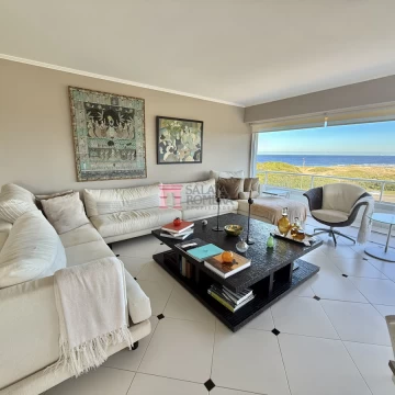 Venta Penthouse 6 dormitorios y 6 baños Playa Brava Frente al Mar